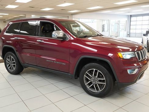 Used 2020 Jeep Grand Cherokee Limited w/ Premium Lighting Group image 15