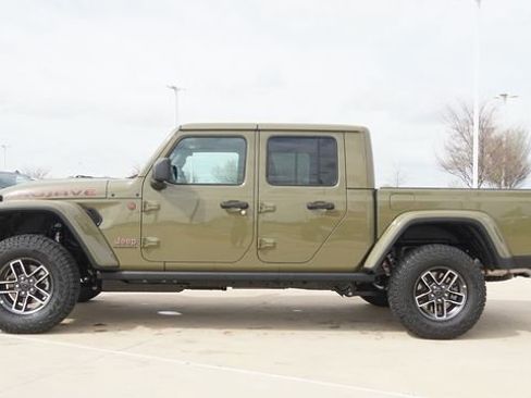 New 2026 Jeep Gladiator Mojave image 6