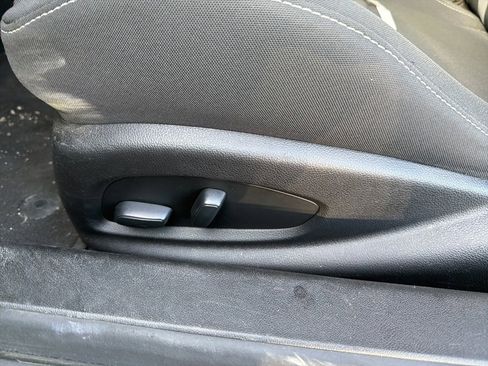 Used 2020 Chevrolet Camaro LT image 13