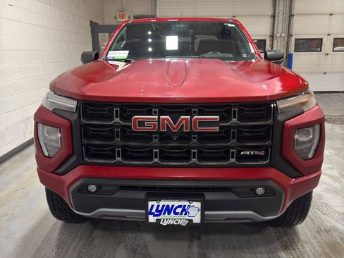 Used 2023 GMC Canyon AT4 image 9