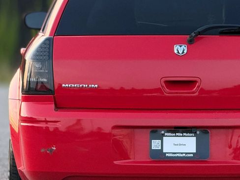 Used 2007 Dodge Magnum R/T w/ Convenience Group II RWD image 13
