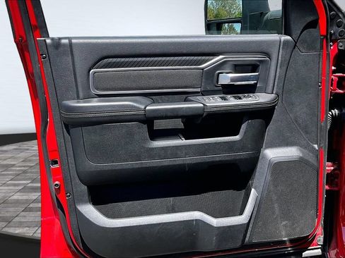 Certified 2026 RAM 2500 Big Horn AWD/4WD image 13