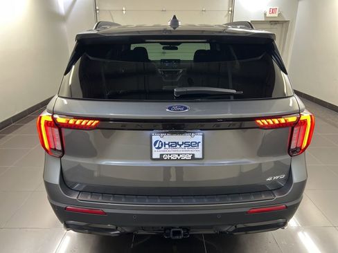 New 2026 Ford Explorer ST-Line AWD/4WD image 5