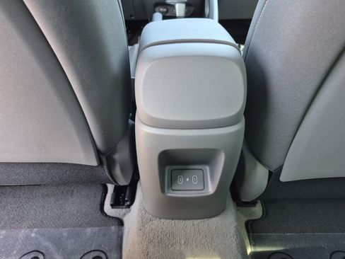 New 2026 Hyundai Elantra Sport FWD image 16