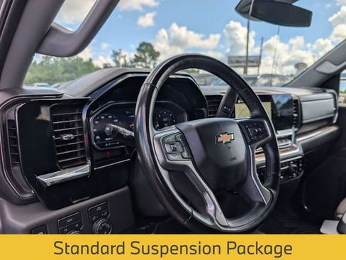 Used 2025 Chevrolet Silverado 1500 LT AWD/4WD image 30