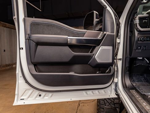 Used 2026 Ford F250 Platinum image 28