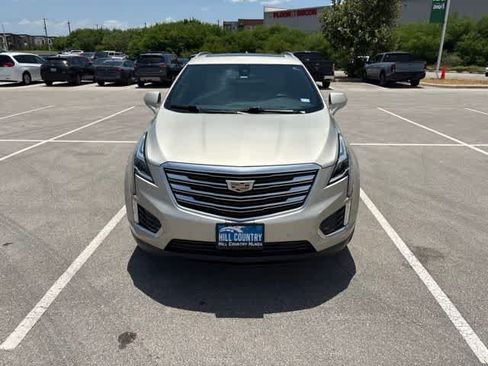 Used 2017 Cadillac XT5 Premium Luxury FWD image 8