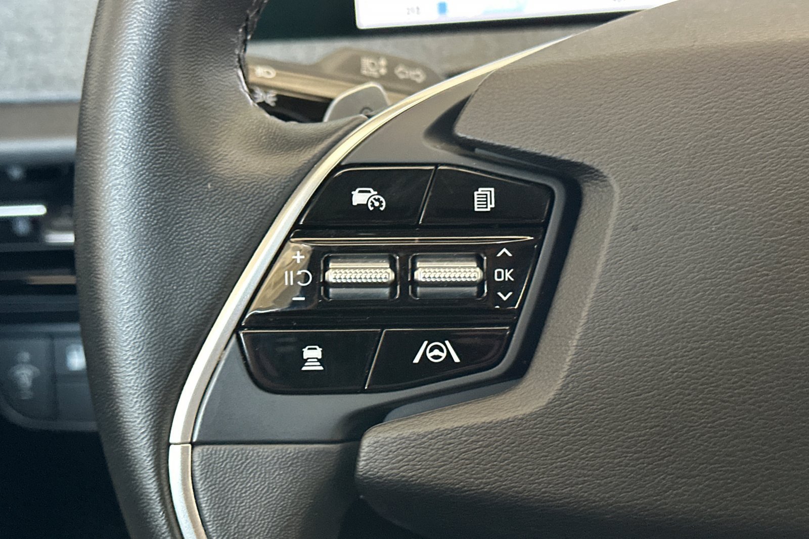 Certified 2024 Kia EV6 Light RWD image 27