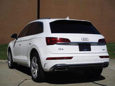 Used 2023 Audi Q5 2.0T Premium Plus w/ Premium Plus Package AWD/4WD image 5