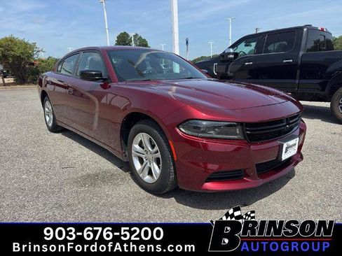 Used 2023 Dodge Charger SXT RWD image 3