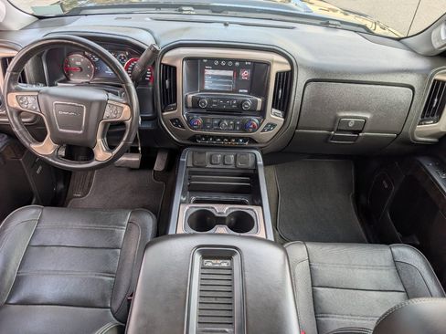 Used 2016 GMC Sierra 2500 Denali w/ Duramax Plus Package AWD/4WD image 4