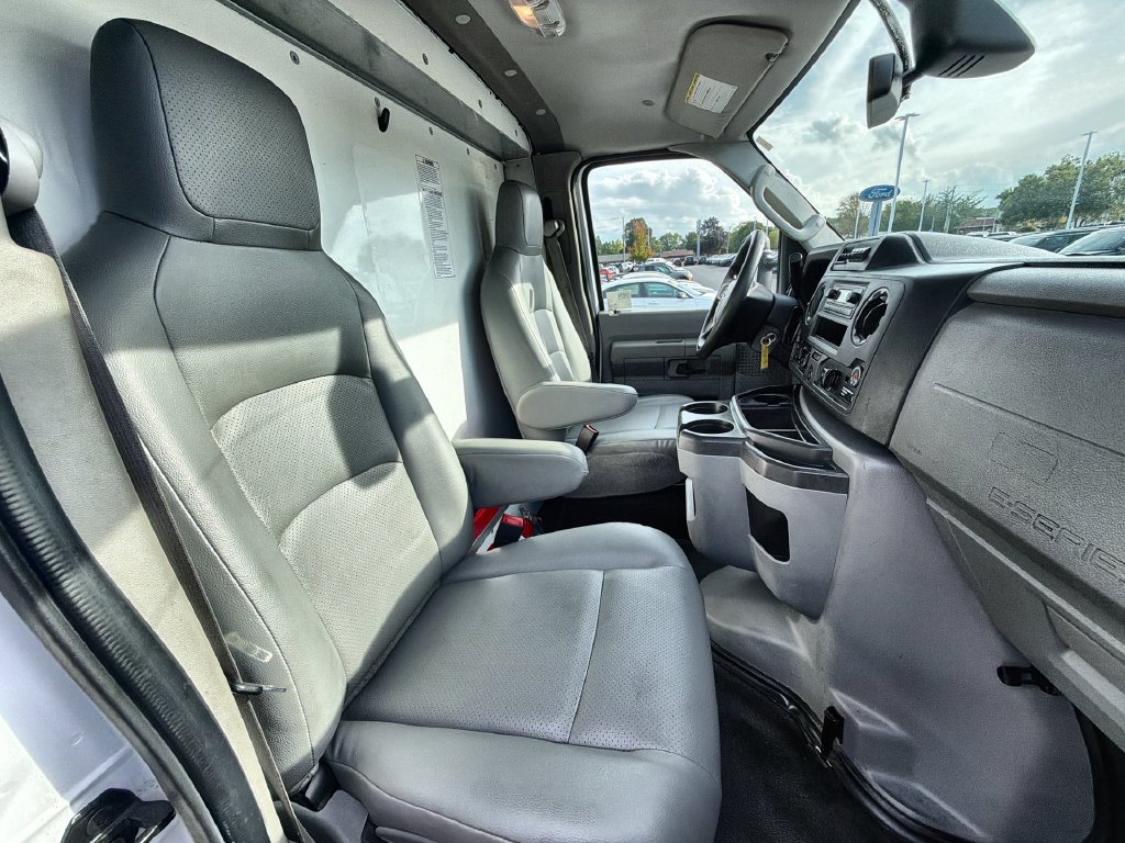 Used 2022 Ford E-350 and Econoline 350 Super Duty RWD image 22