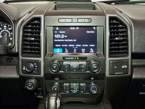 Certified 2019 Ford F150 XLT w/ Equipment Group 302A Luxury image 11