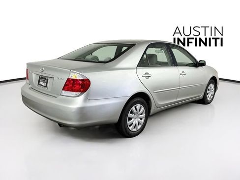 Used 2005 Toyota Camry FWD image 7