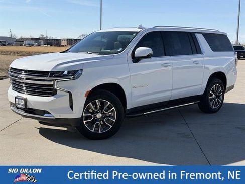 Certified 2022 Chevrolet Suburban LT w/ LT Signature Plus Package AWD/4WD image 1