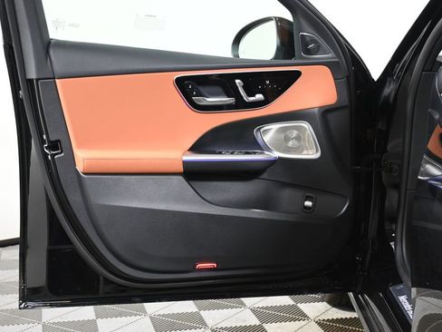 New 2025 Mercedes-Benz C 300 4MATIC Sedan image 23