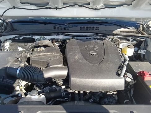 Used 2022 Toyota Tacoma TRD Off-Road image 34