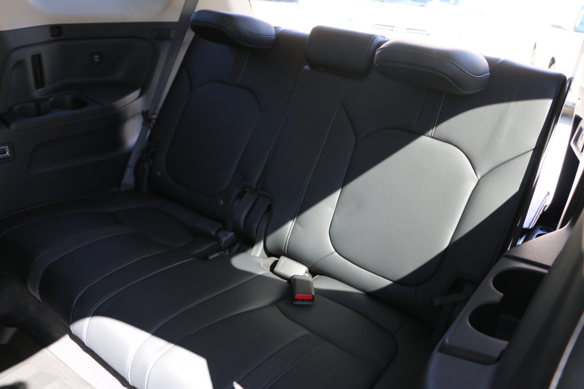 Used 2025 Honda Pilot EX-L image 33
