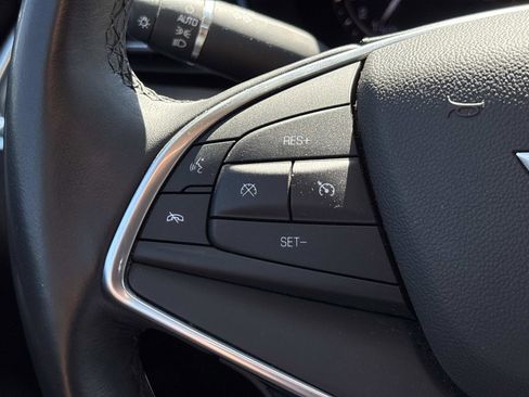 Used 2017 Cadillac XT5 Luxury w/ Driver Awareness Package image 19