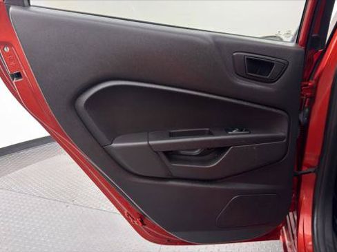 Used 2018 Ford Fiesta SE FWD image 16