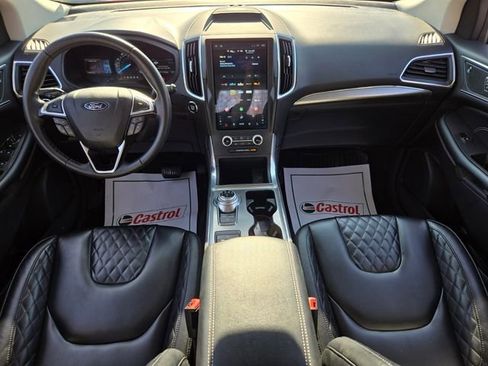 Used 2024 Ford Edge Titanium image 12