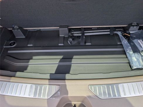 New 2026 GMC Yukon Denali w/ Sun & Power Step Package RWD image 37