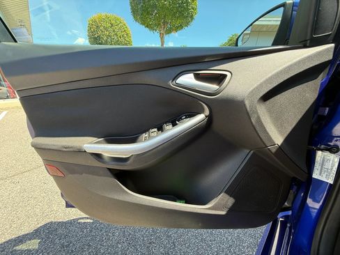 Used 2013 Ford Focus ST FWD image 29