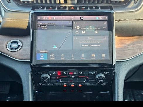 Used 2021 Jeep Grand Cherokee L Summit w/ Luxury Tech Group V AWD/4WD image 40