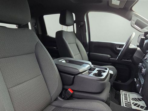 Used 2023 Chevrolet Silverado 1500 Custom image 16