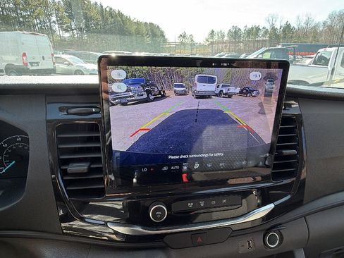 Used 2024 Ford Transit 350 XLT image 33