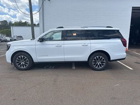 Used 2025 Ford Expedition Max Platinum image 10