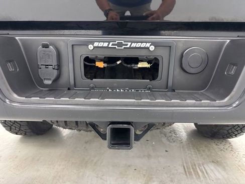 Used 2021 Chevrolet Colorado ZR2 w/ ZR2 Midnight Special Edition AWD/4WD image 27