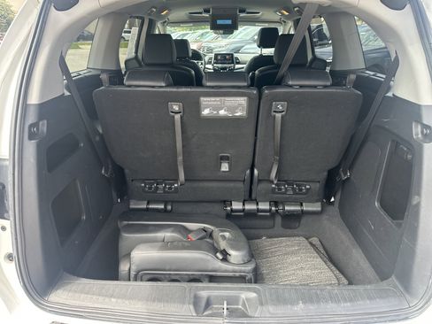 Used 2022 Honda Odyssey Touring image 12