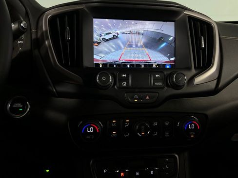 Used 2024 GMC Terrain AT4 w/ Infotainment Package II image 21