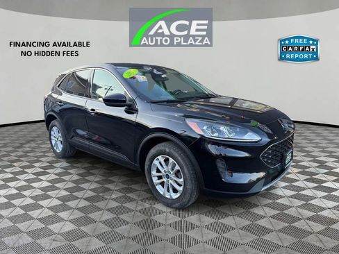 Used 2020 Ford Escape SE image 1