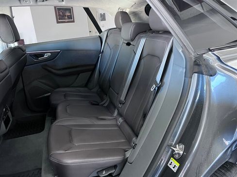 Used 2019 Audi Q8 Prestige image 39