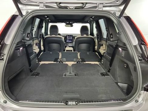 New 2026 Volvo XC90 B6 Plus w/ Protection Package Premier AWD/4WD image 44