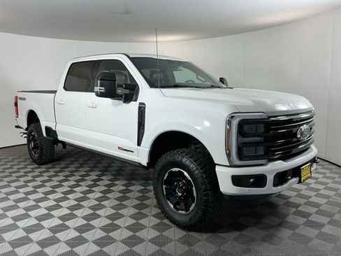 Certified 2025 Ford F350 Platinum w/ Tremor Off-Road Package AWD/4WD image 3