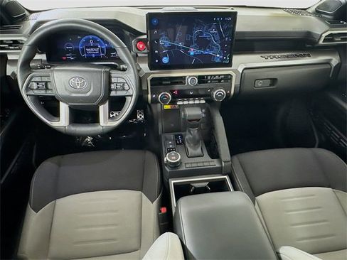 Used 2025 Toyota Tacoma TRD Sport image 23