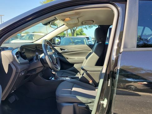 Used 2025 Buick Encore GX Preferred FWD image 18