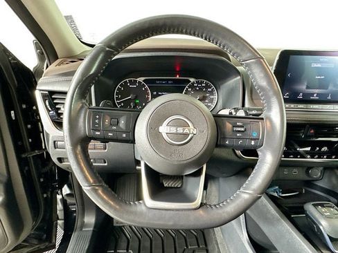 Certified 2023 Nissan Rogue SV w/ SV Premium Package image 10