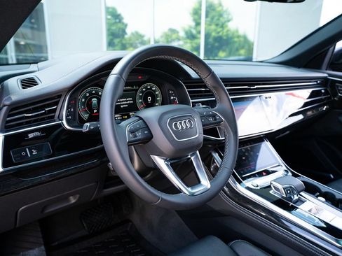 Used 2024 Audi Q8 Prestige w/ Prestige Package AWD/4WD image 28