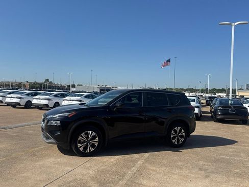 Certified 2023 Nissan Rogue SV FWD image 5