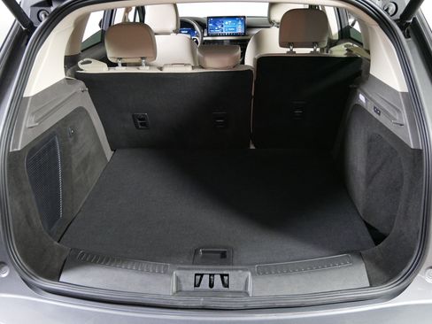 Used 2024 Lincoln Corsair Premiere w/ Equipment Group 101A image 18