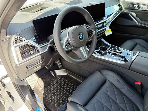 New 2027 BMW X7 xDrive40i w/ Executive Package AWD/4WD image 26
