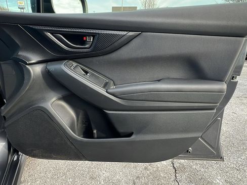 Used 2021 Subaru Crosstrek 2.0i Premium w/ Moonroof Package image 12