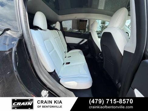 Used 2022 Tesla Model Y Performance AWD/4WD image 28