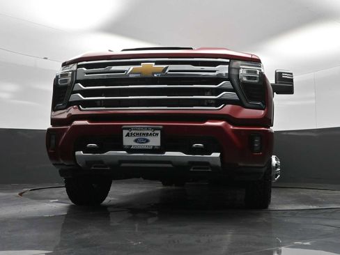 Used 2024 Chevrolet Silverado 3500 High Country w/ Technology Package image 28