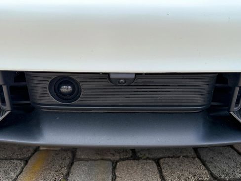 Used 2020 Porsche Taycan Turbo S image 7