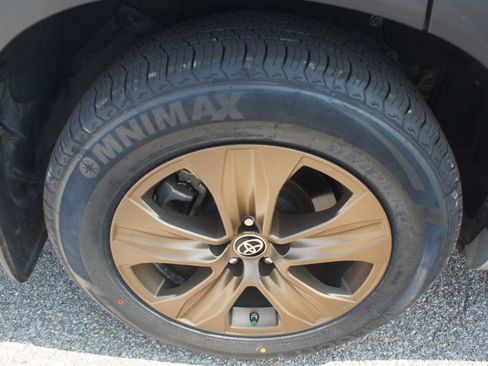 Used 2022 Toyota Highlander Bronze Edition AWD/4WD image 29